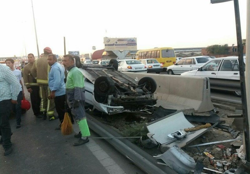 یک کشته و 2 زخمی حاصل تصادف 7 دستگاه خودرو در جاده تهران ـ کرج + تصاویر