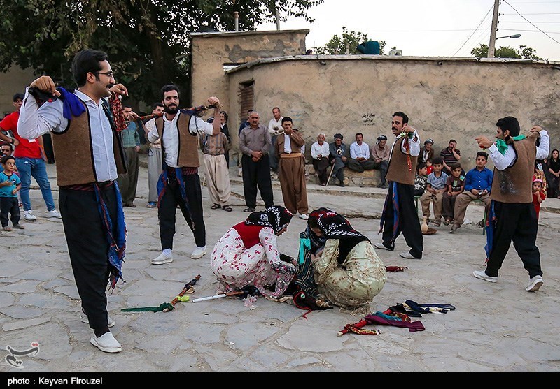 تئاتر خیابانی با موضوع «اعتیاد» در چهارمحال و بختیاری برگزار می‌شود