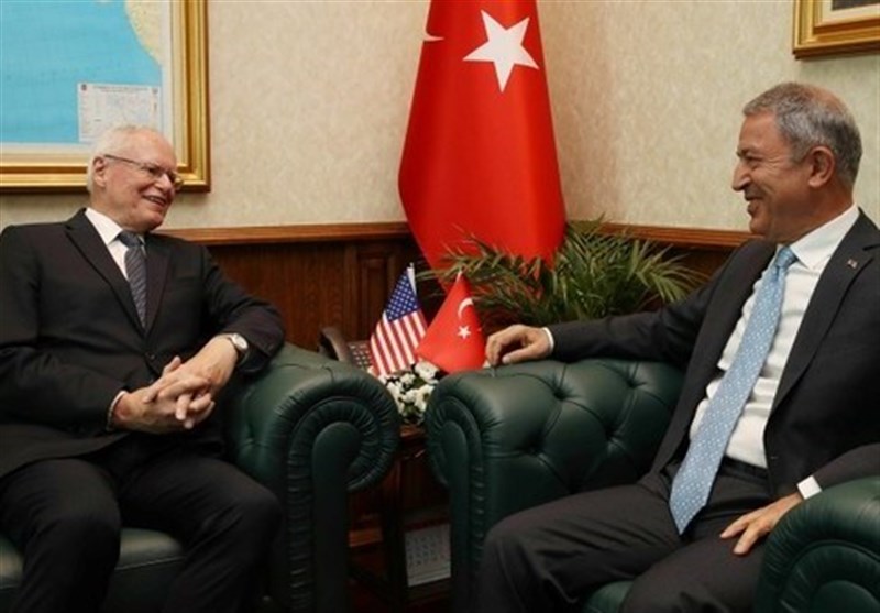 دیدار جیمز جفری با وزیر دفاع ترکیه