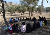 روایت تسنیم از روحانی دهدشتی "آتش به اختیار"؛ وقتی مرد قصهگو کودکان را با "یار مهربان" انس میدهد+ فیلم