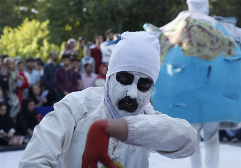 نمایش‌های چهارمین روز از جشنواره تئاتر خیابانی مریوان به روایت تصویر