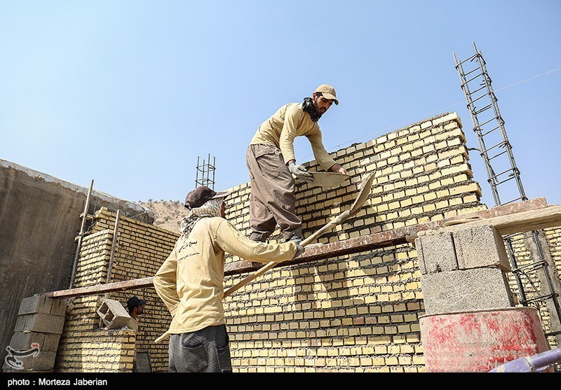 اردوی جهادی &quot;پرواز خاکی&quot; با حضور پزشکان فوق تخصص در روستاهای محروم زنجان برگزار شد