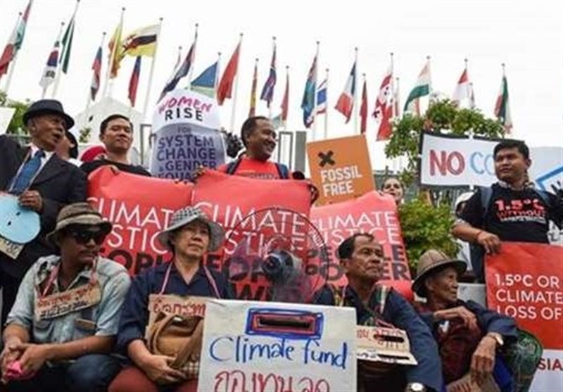 Global Protests as Key UN Climate Talks Stumble