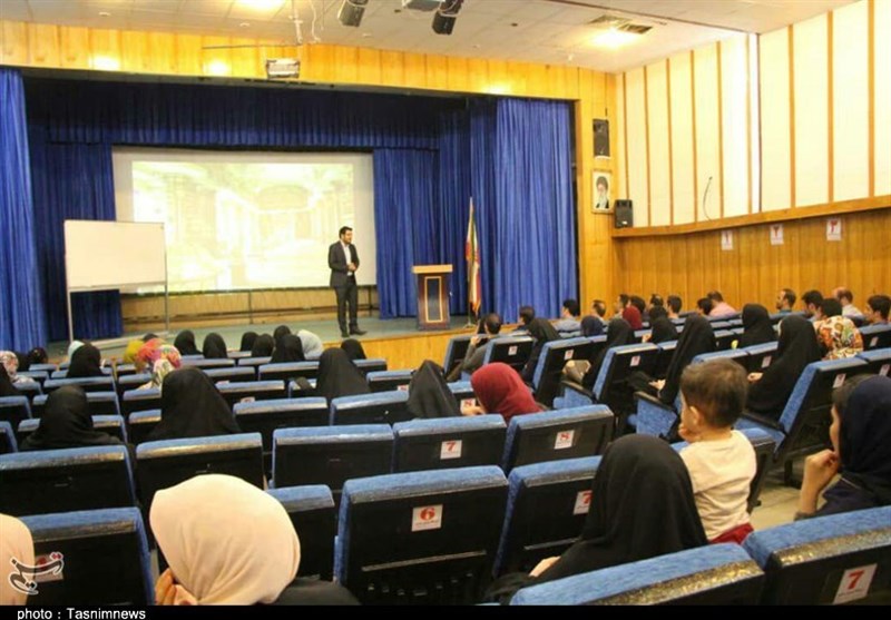 نخستین دوره نشست سراسری و تخصصی فن بیان استان مرکزی به روایت تصویر