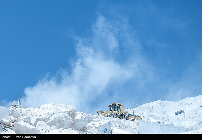 صنعت سنگ ایران در آستانه فروپاشی/ ‌‌چراغ معادن را دولت خاموش کرد/ صادرات سنگ ‌بی‌جان شد‌!
