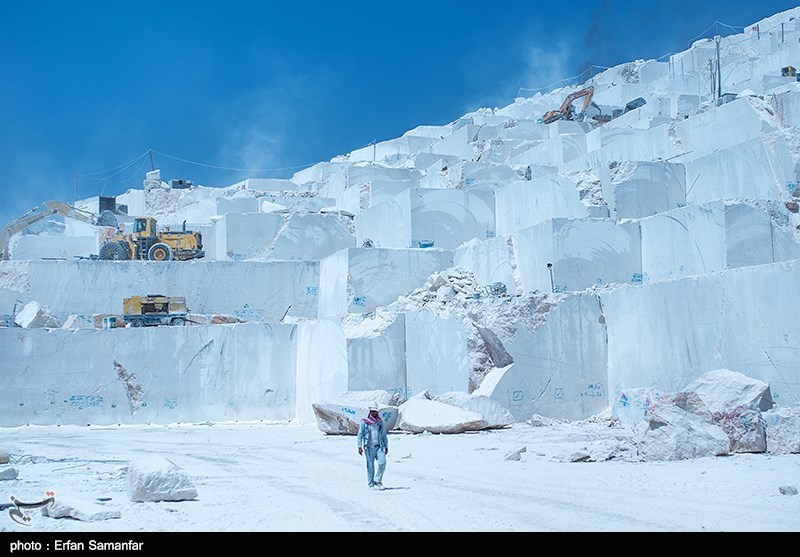 صنعت سنگ ایران در آستانه فروپاشی/ ‌‌چراغ معادن را دولت خاموش کرد/ صادرات سنگ ‌بی‌جان شد‌!