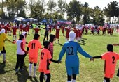 برگزاری اختتامیه فستیوال فوتبال دختران با شکل‌گیری حلقه اتحاد