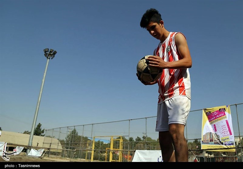 رقابت‌های قهرمانی فوتوالی جوانان کشور در بجنورد به روایت تصویر