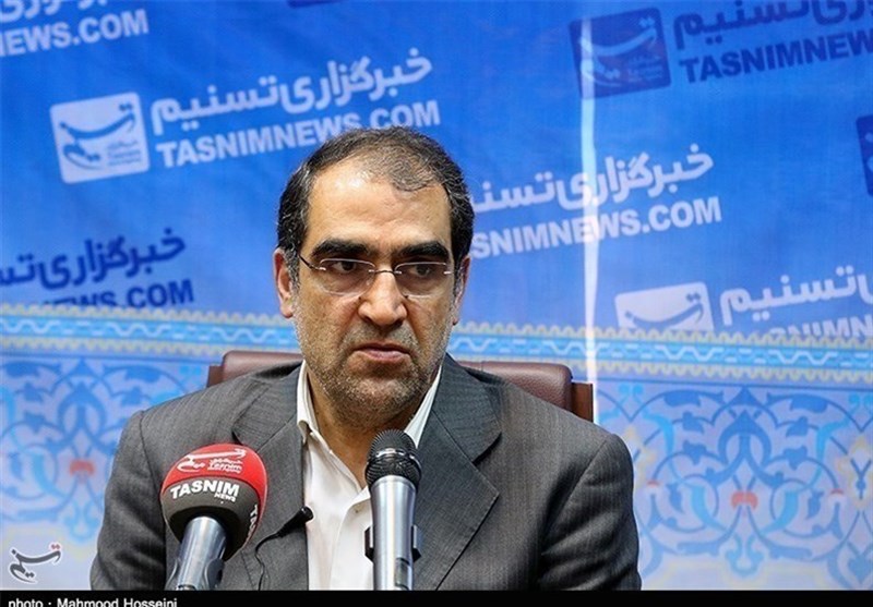 وزیر بهداشت در مشهد: هیچ مشکلی برای تولید و تامین شیر خشک وجود ندارد/ نیازی به انبار کردن شیر خشک نیست