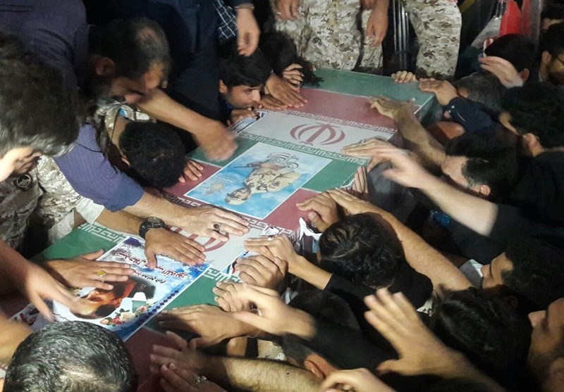 خوزستان| آئین پاسداشت شهدای مدافع حرم اندیمشک در &quot;جسر نادری&quot; برگزار شد