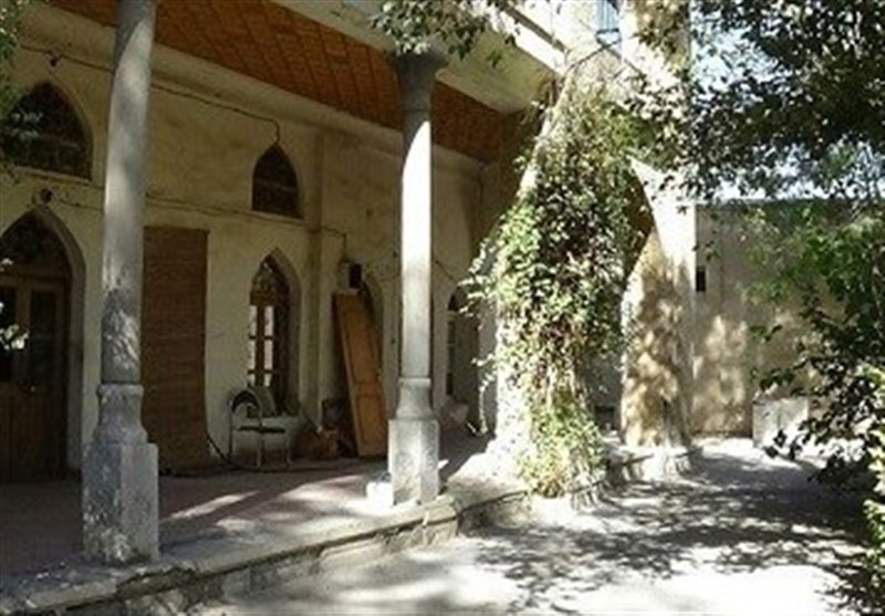 بنیاد مستضعفان بنای تاریخی عباس آباد اصفهان را مرمت می‌کند