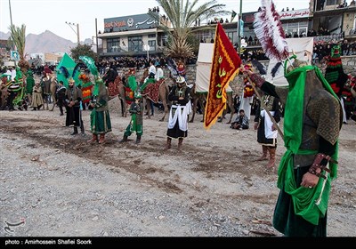 حرکت نمادین ورود کاروان امام حسین (ع) به کربلا و اجرای تعزیه- یزد