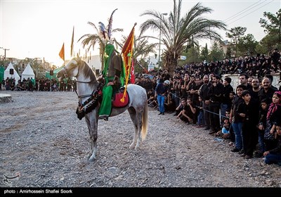 حرکت نمادین ورود کاروان امام حسین (ع) به کربلا و اجرای تعزیه- یزد