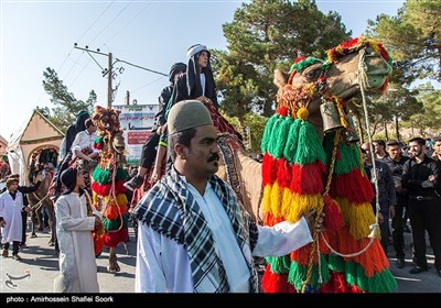 حرکت نمادین ورود کاروان امام حسین (ع) به کربلا و اجرای تعزیه- یزد