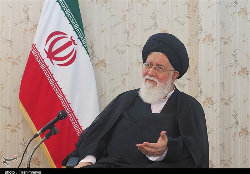 آیت‌الله علم‌الهدی: دشمن می‌خواهد مشهد را از قداست بیندازد /‌ نباید بگذاریم ‌بازار فساد و ابتذال در شهر حاکم شود‌