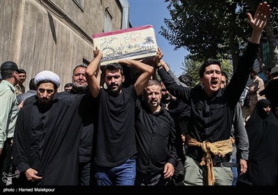 Huge Funeral Procession Held in Tehran for 135 Unidentified Iranian Martyrs