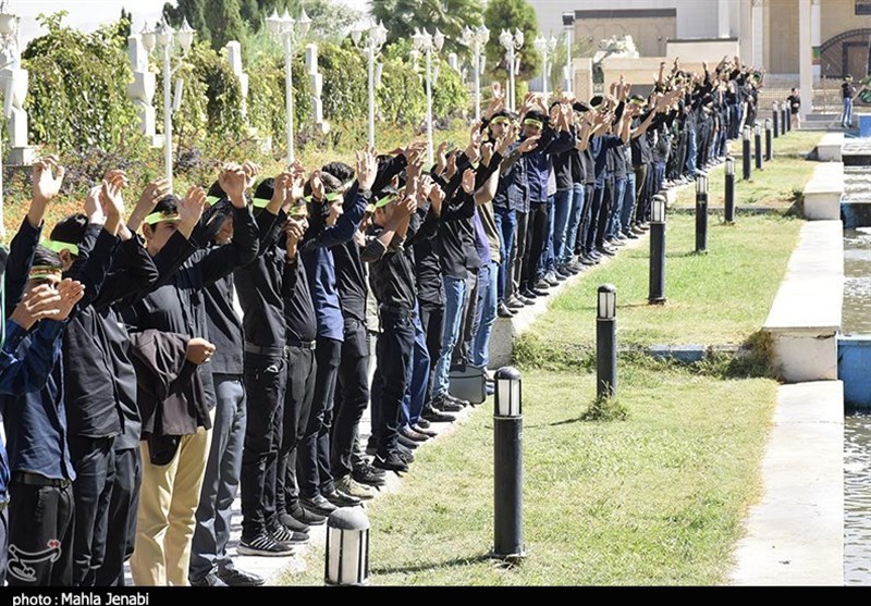 تجمع بزرگ هیئت‌های دانش‌آموزی کرمان به روایت تصویر