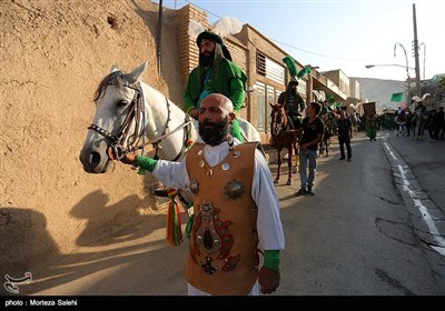 کاروان نمادین کربلا در روستای سهروفیروزان اصفهان