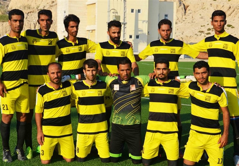 بوشهر|تیم فوتبال سیرافِ کنگان پاداش دریافت می‌کند