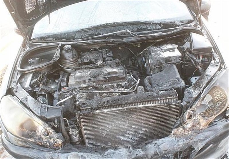 آتش گرفتن موتور پژو 206 در بزرگراه آزادگان + تصاویر