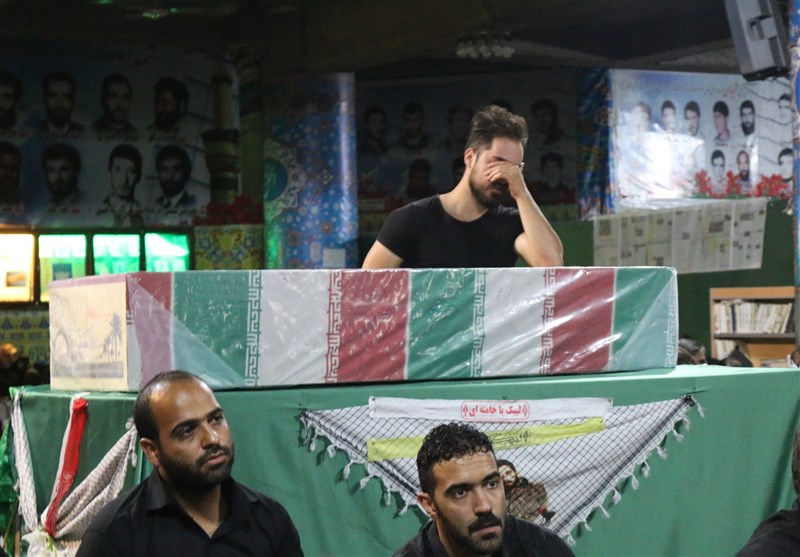 قزوین| پیکر شهید جمشید صیادی در الوند آرام گرفت