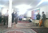 رفع مشکلات مردم با برپایی میز خدمت در ایلام به روایت تصویر