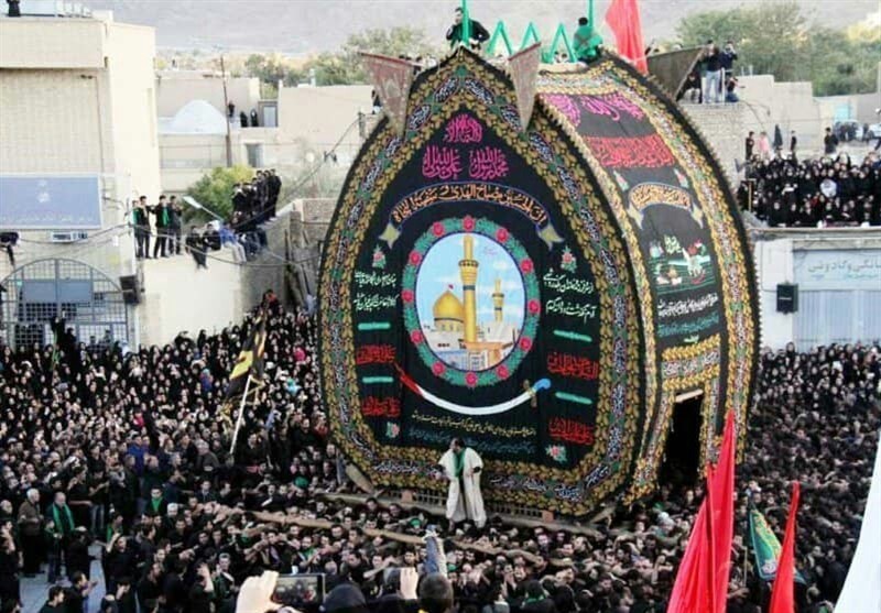 تجمع بزرگ هیئت‌های عزاداری حسینی در کوی انقلاب اهواز