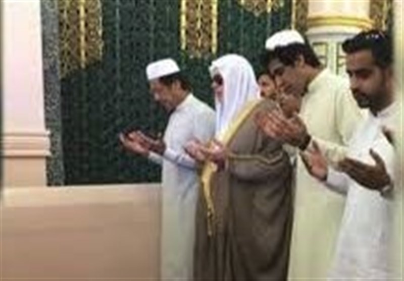 عمران خان کے لئے بیت اللہ خاںہ کعبہ کا دروازہ خصوصی طور پر کھولا گیا