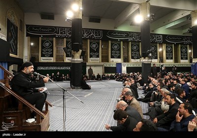 مراسم التاسع من محرم الحرام بحضور قائد الثورة الإسلامیة
