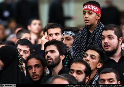 Iranians Mark Tasou'a on The Eve of Martyrdom Anniversary of Imam Hussein (AS) (+Video)