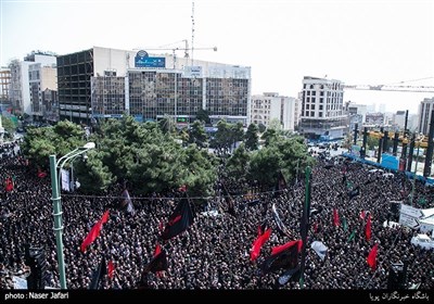 تجمع بزرگ عاشوراییان در میدان شهید طهرانی مقدم 