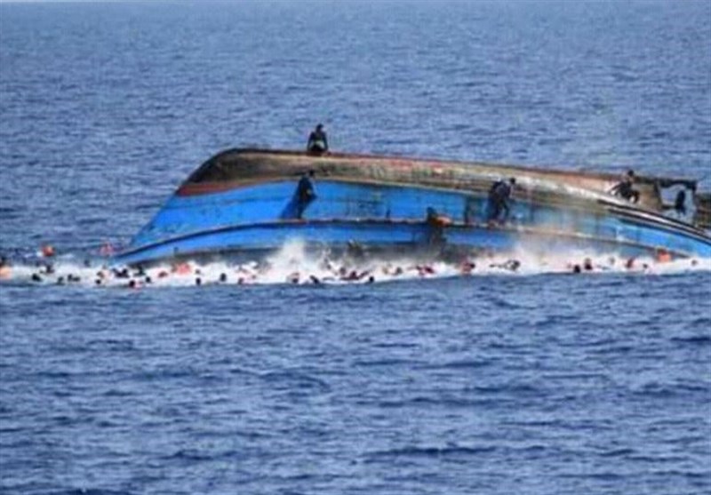 واژگونی قایقی درآب‌های تونس، جان 21 نفر را گرفت