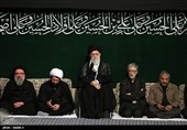 اقامة مراسم عزاء لیلة الحادی عشر من محرم بحضور الامام الخامنئی