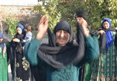 آئینهای عزاداری در محروم ترین منطقه ایران؛ نوای سوزناک زنان زیلایی داغ حسین(ع) تازه میکند+فیلم