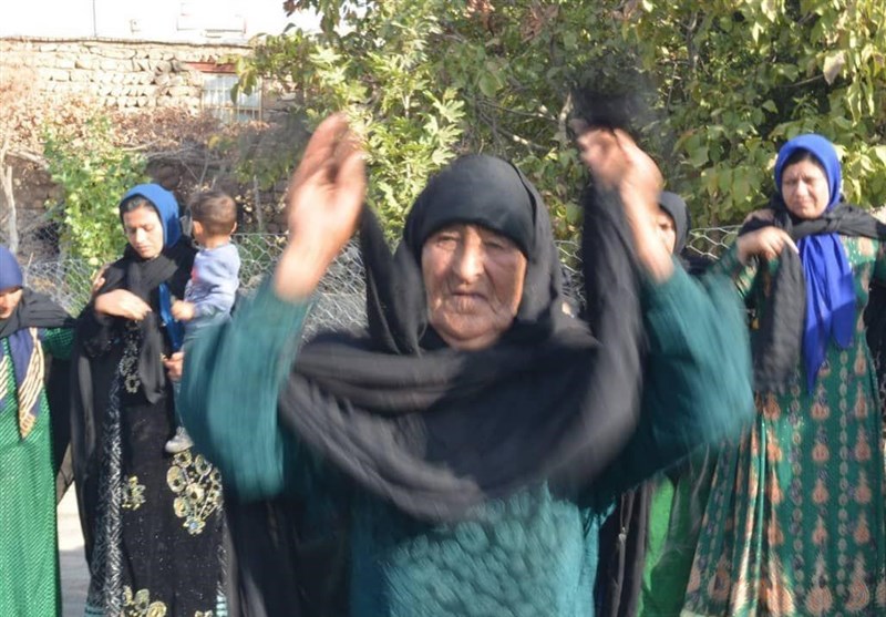 آئین‌های عزاداری در محروم ترین منطقه ایران؛ نوای سوزناک زنان زیلایی داغ حسین(ع) تازه می‌کند+فیلم