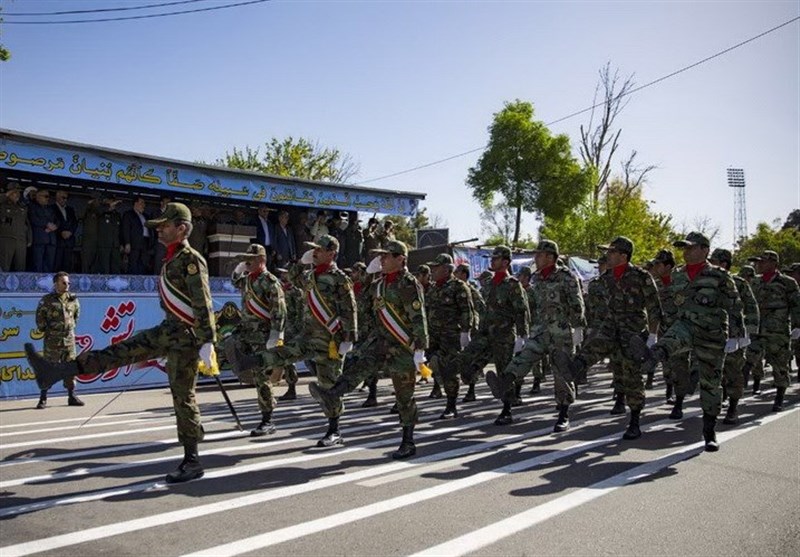 رژه نیروهای مسلح در استان آذربایجان شرقی برگزار شد