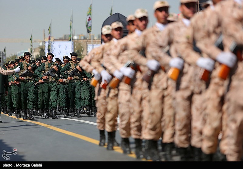 رژه مقتدرانه نیروهای مسلح در اصفهان برگزار ‌شد