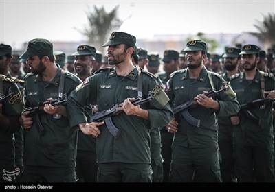 مراسم رژه نیروهای مسلح در بوشهر