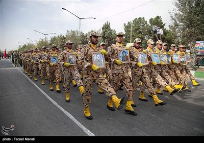 مراسم رژه نیروهای مسلح در کرمانشاه