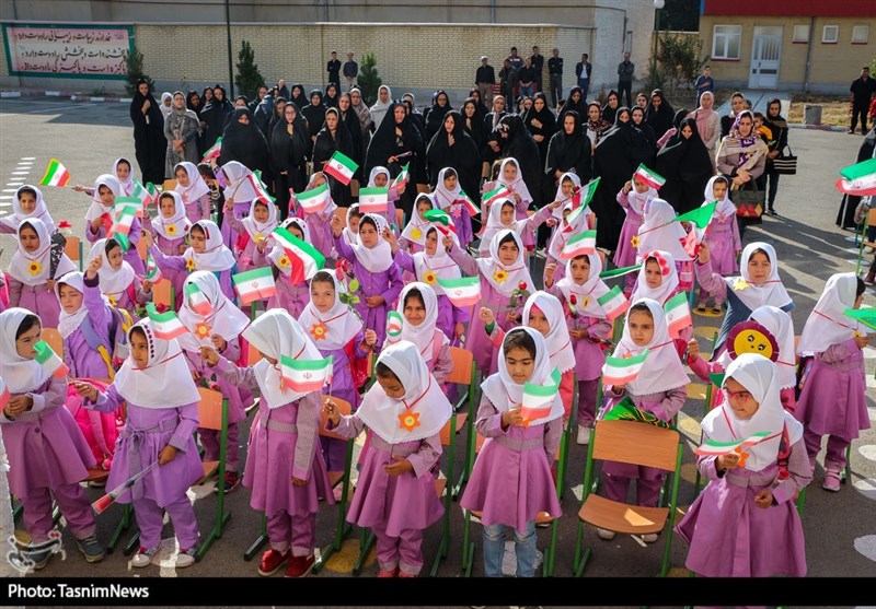 خراسان جنوبی|بیش از 17 هزار کلاس اولی در جشن شکوفه‌ها حضور یافتند