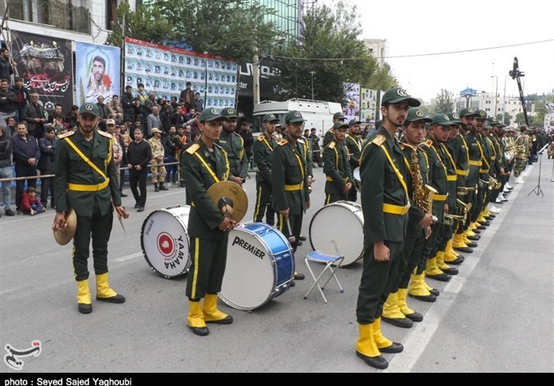 مراسم رژه نیروهای مسلح در اردبیل به روایت تصویر