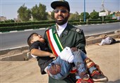 پدر شهید خردسال حادثه تروریستی اهواز: پسرم را جلوی چشمم کشتند
