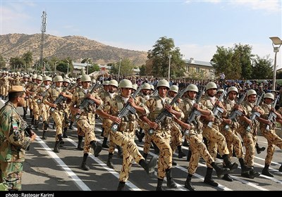 Iranian Military Forces Mark 38th Anniversary of Sacred Defense with Parade