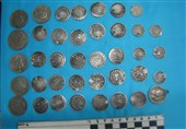 گنجینه سکه‌های تاریخی به موزه آستان قدس رضوی اهدا شد