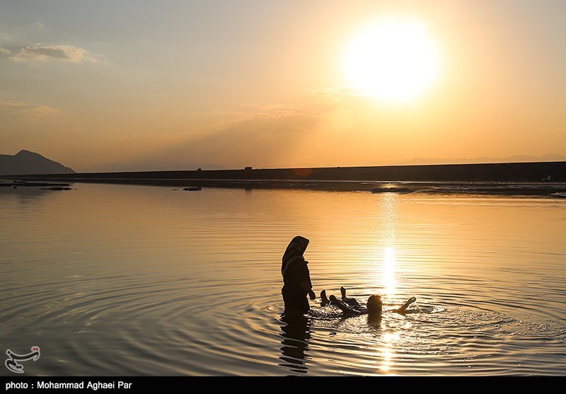 دومین دریاچه شور جهان در برزخ مرگ و زندگی+فتوکلیپ