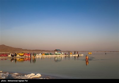 دریاچه ارومیه در آخرین روزهای تابستان 