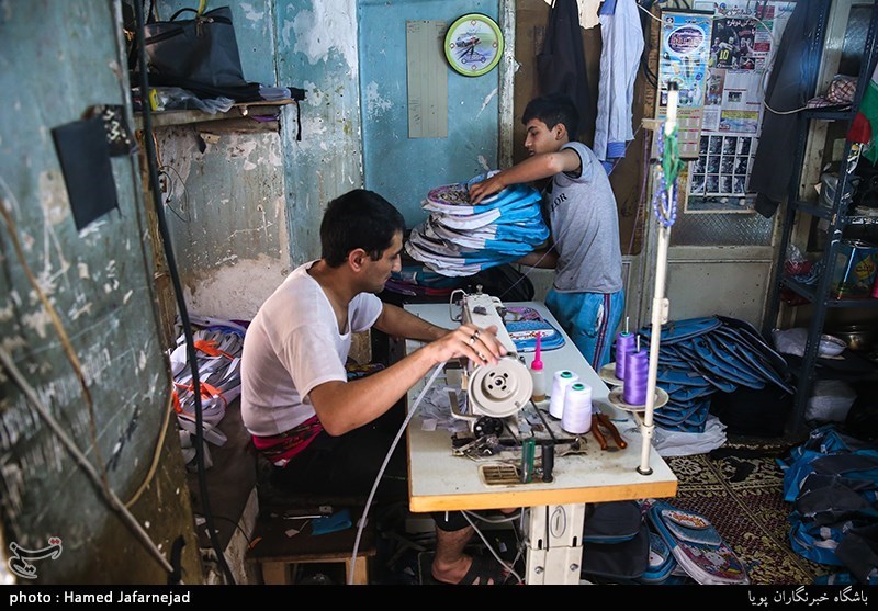 کرمان| سیاست‌های کلان ارزی زمینه‌ساز بسیاری از تخلفات اقتصادی بازار است