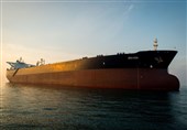 آمریکا برای کاهش قیمت نفت، معافیت‌ها از تحریم نفتی ایران را تمدید می‌کند
