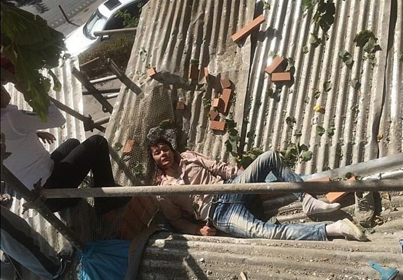 سقوط کارگر ساختمانی از ارتفاع در امیرآباد شمالی + تصاویر