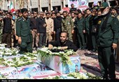اهواز| حضور جوانان و نوجوانان‌ انقلابی در تشییع پیکر شهدای حادثه تروریستی اهواز